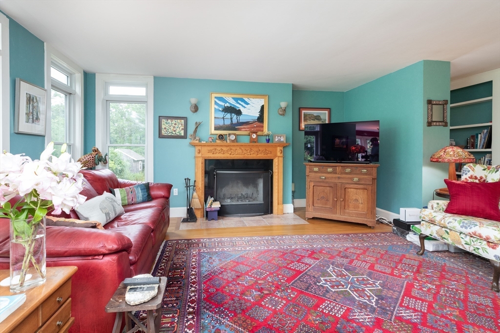 56 Bridle Path Rd
