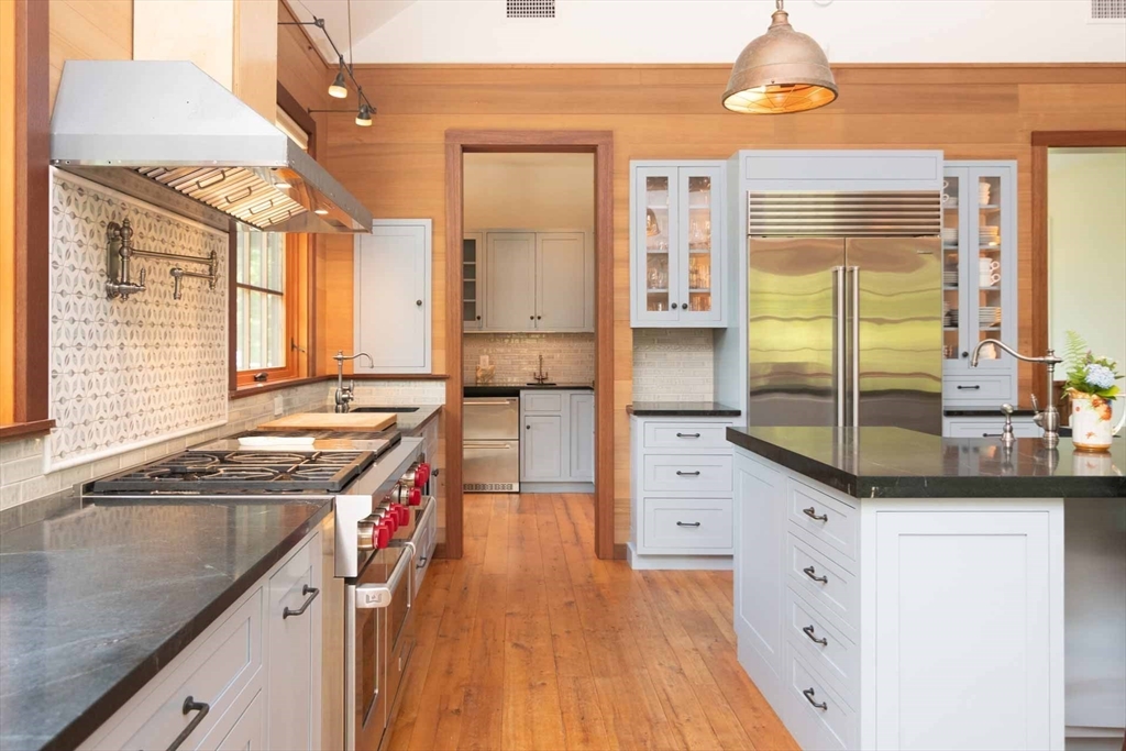15 Old Farm Rd