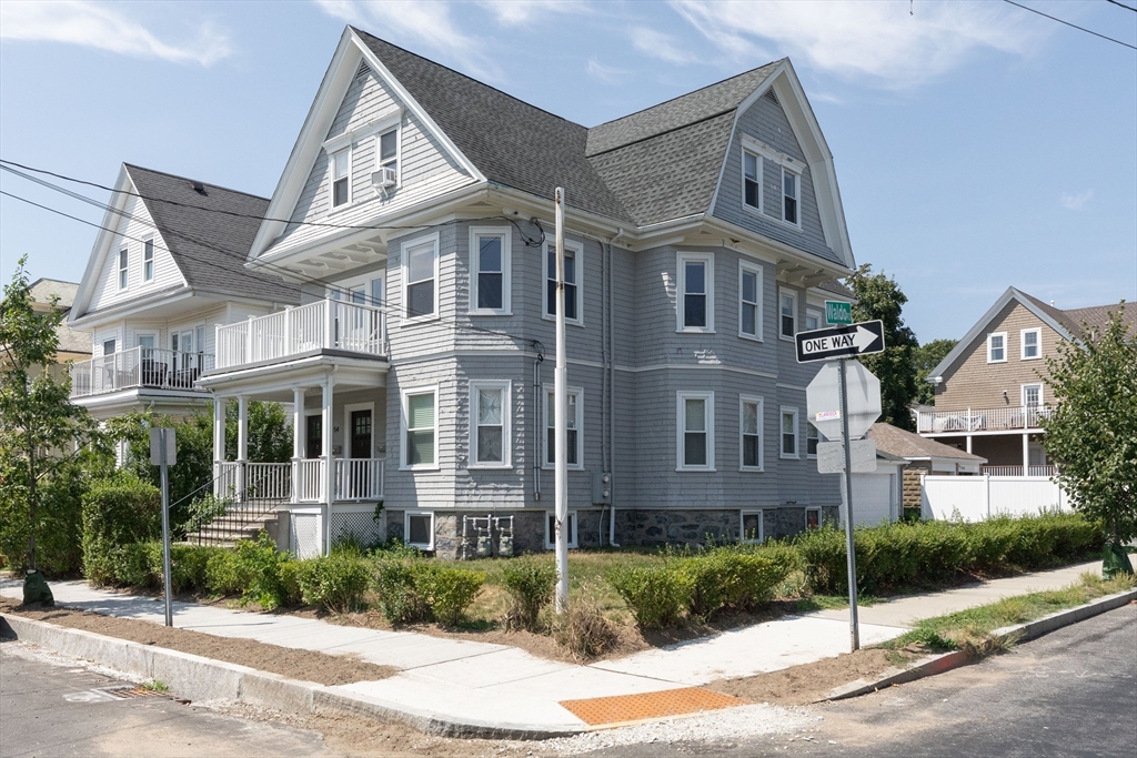 54 Marathon St # 1