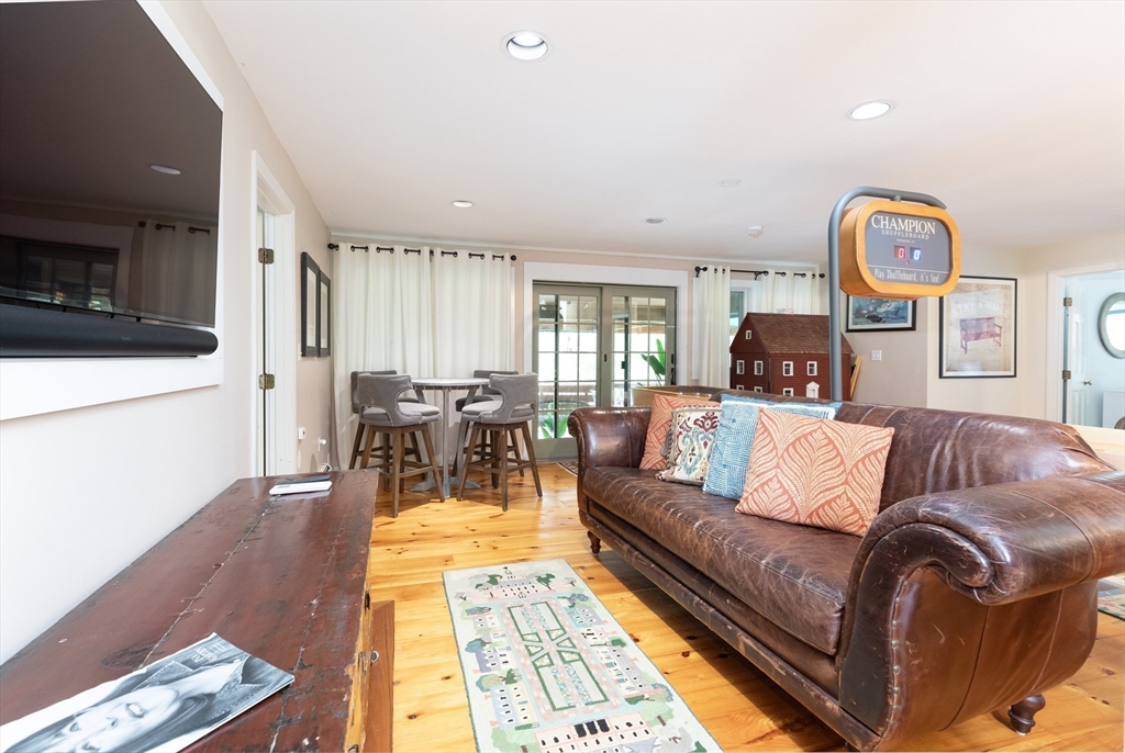 79 David Ave