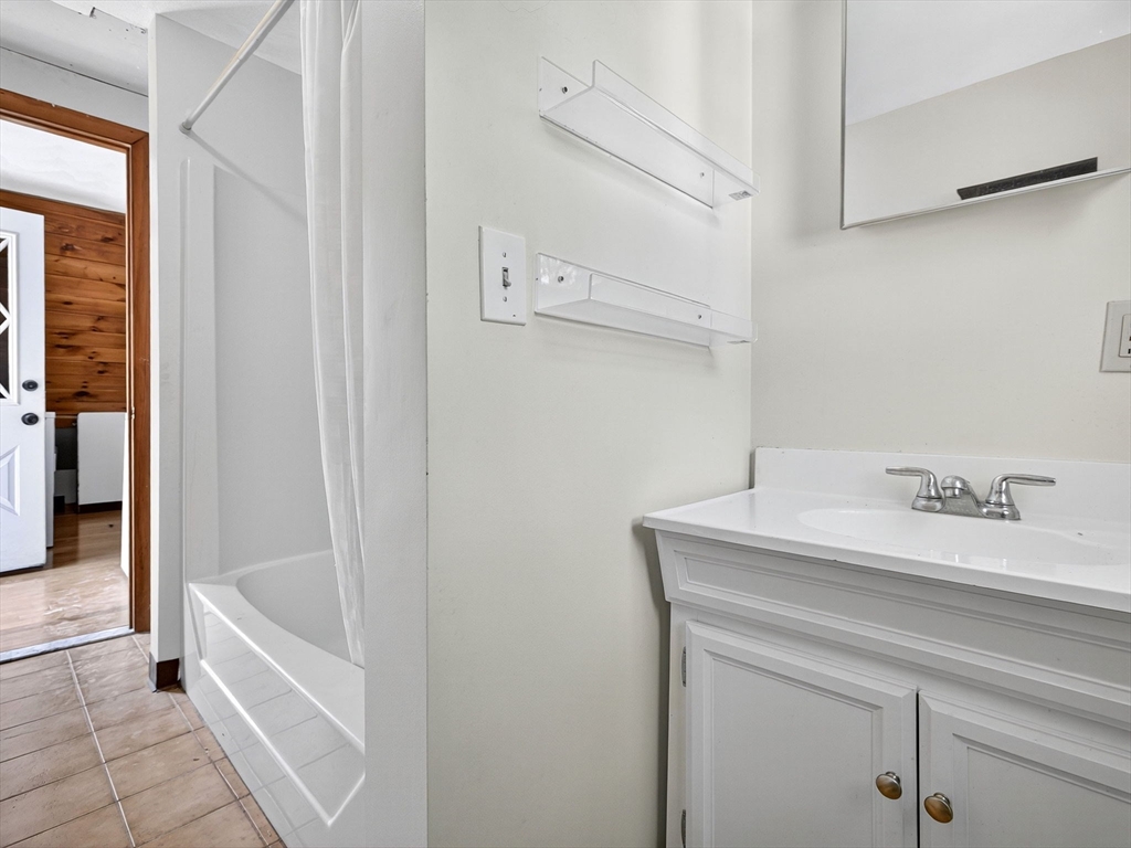 27 Joseph Street # 3