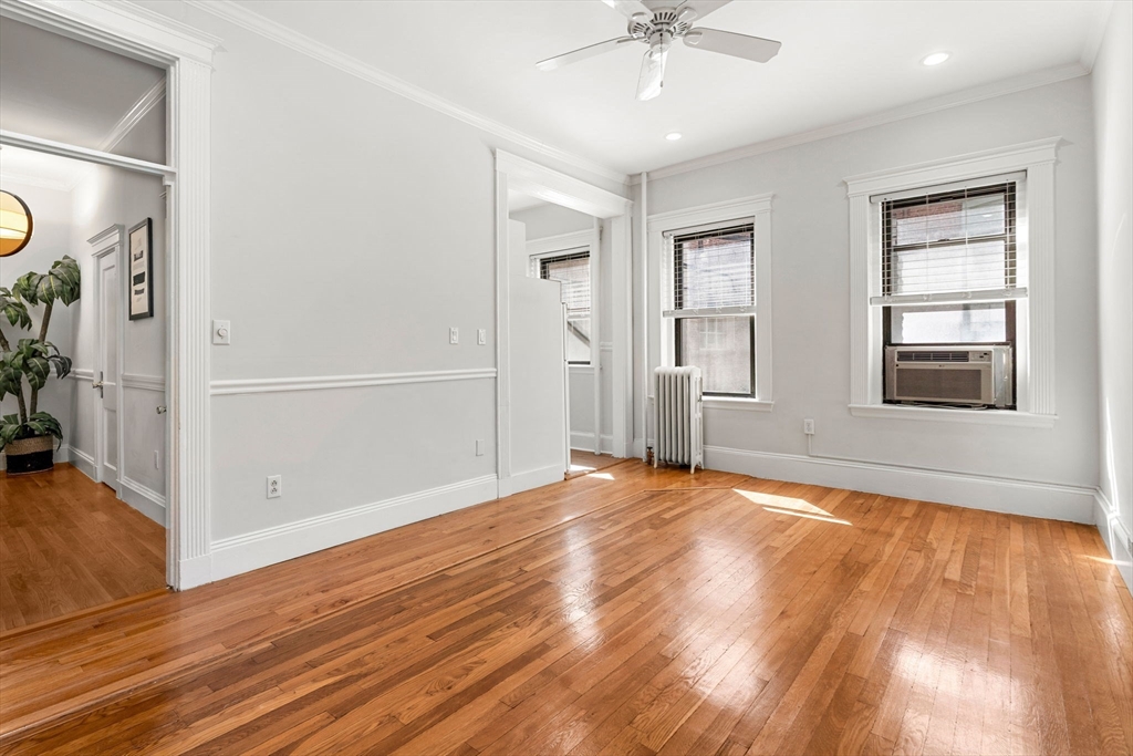 39 Hemenway St # 4