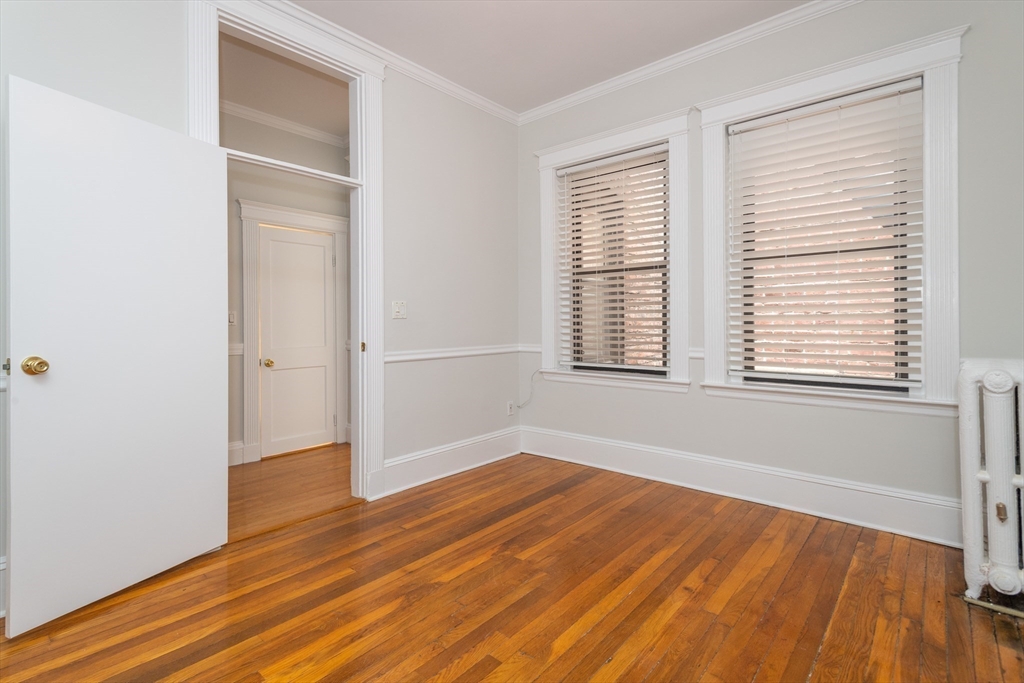 39 Hemenway St # 4