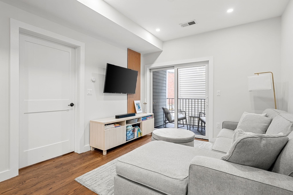 21 Lexington # 2
