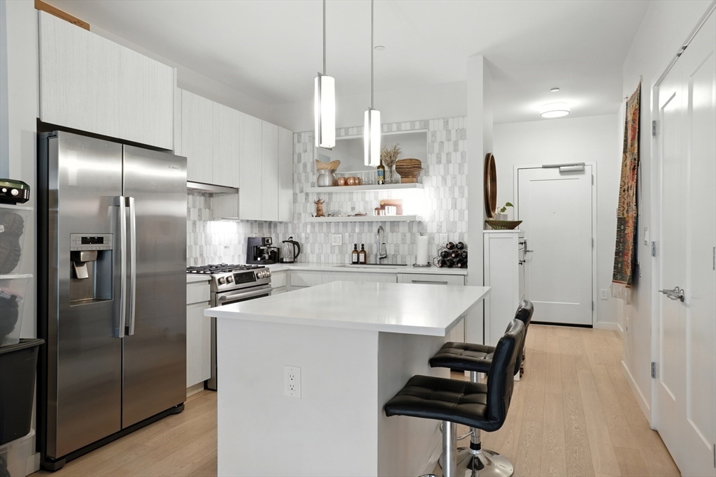 45 W 3rd St # 304