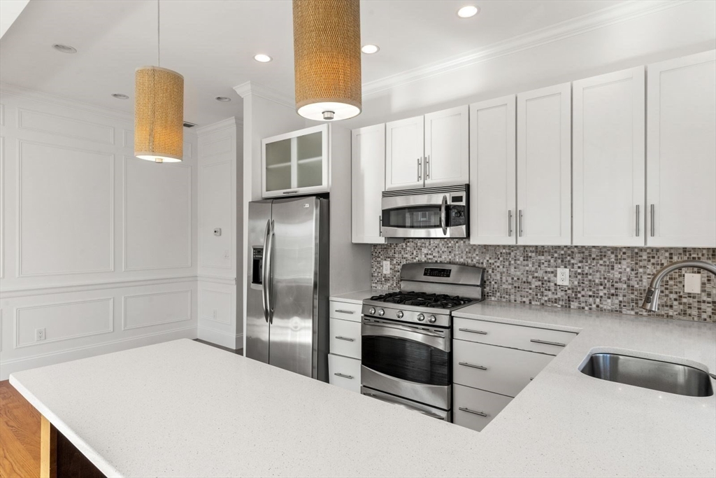 823 East Sixth Street # 3