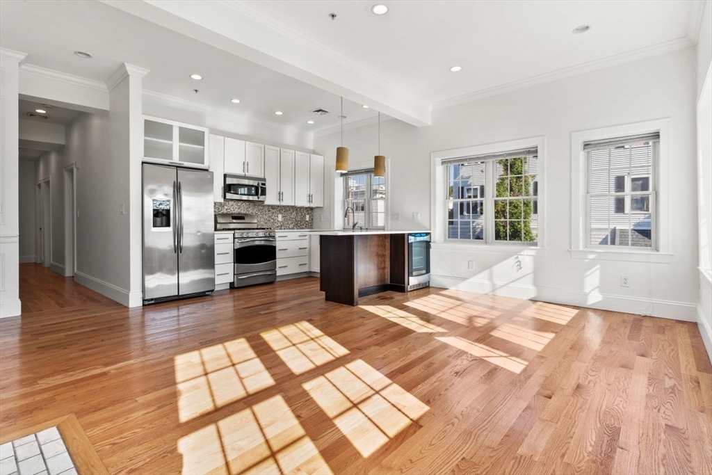823 East Sixth Street # 3