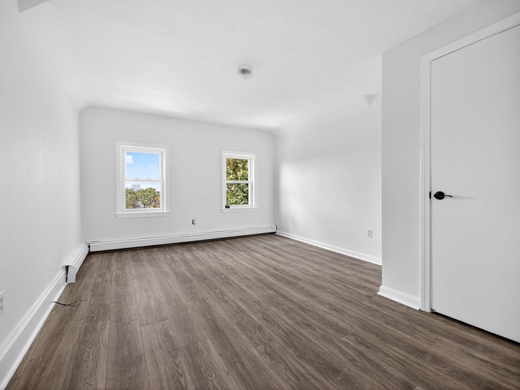 469 Medford St # 3