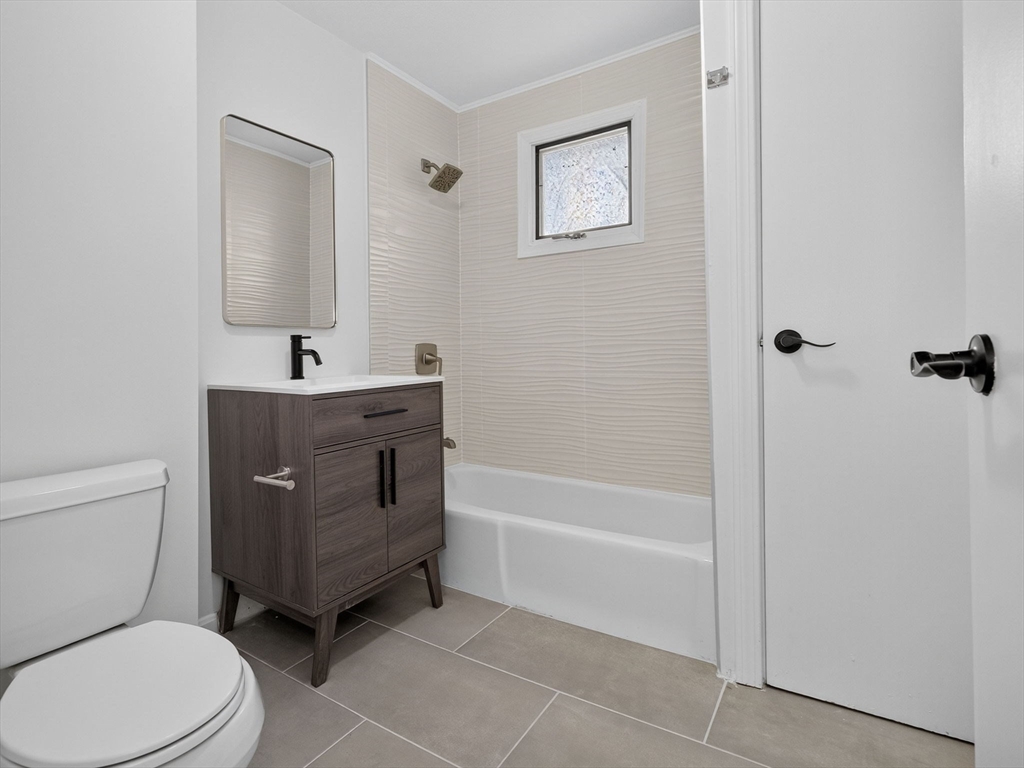 471 Medford St # 1