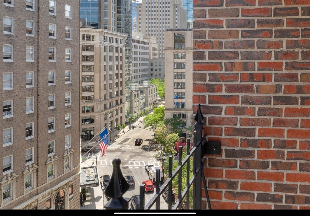 300 Boylston St # 907
