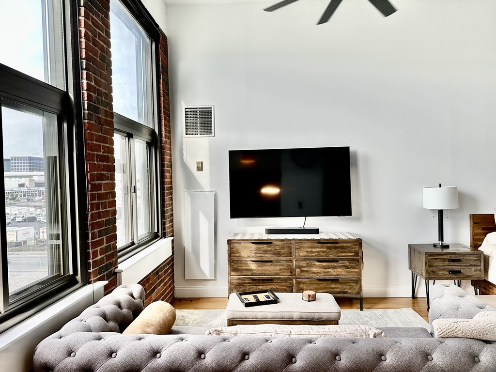 320 West Second # 403