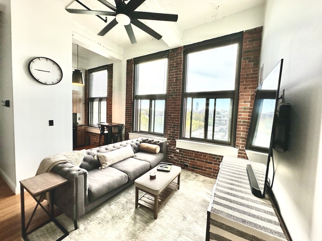 320 West Second # 403