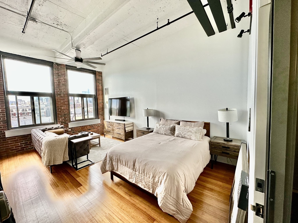 320 West Second # 403
