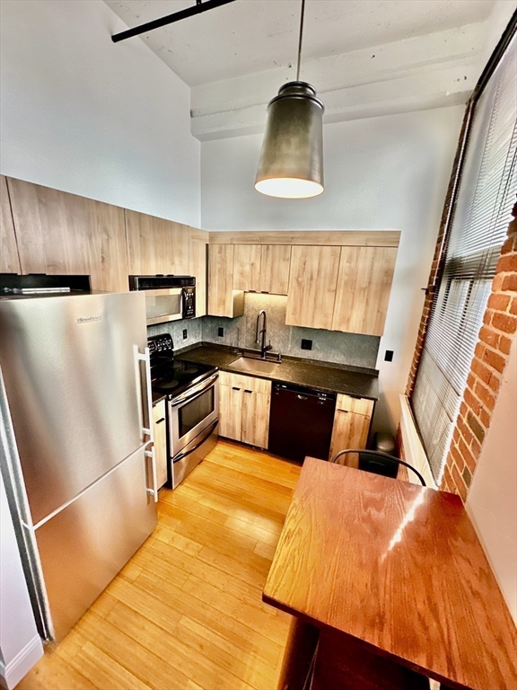320 West Second # 403