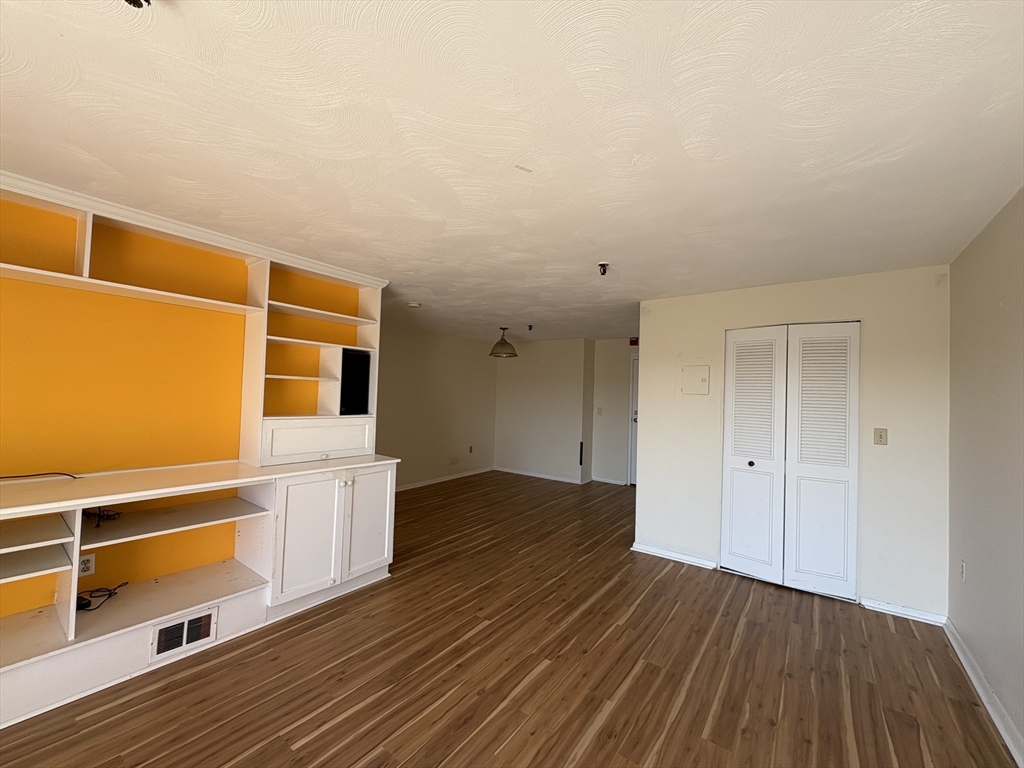 115 W Squantum St # 907