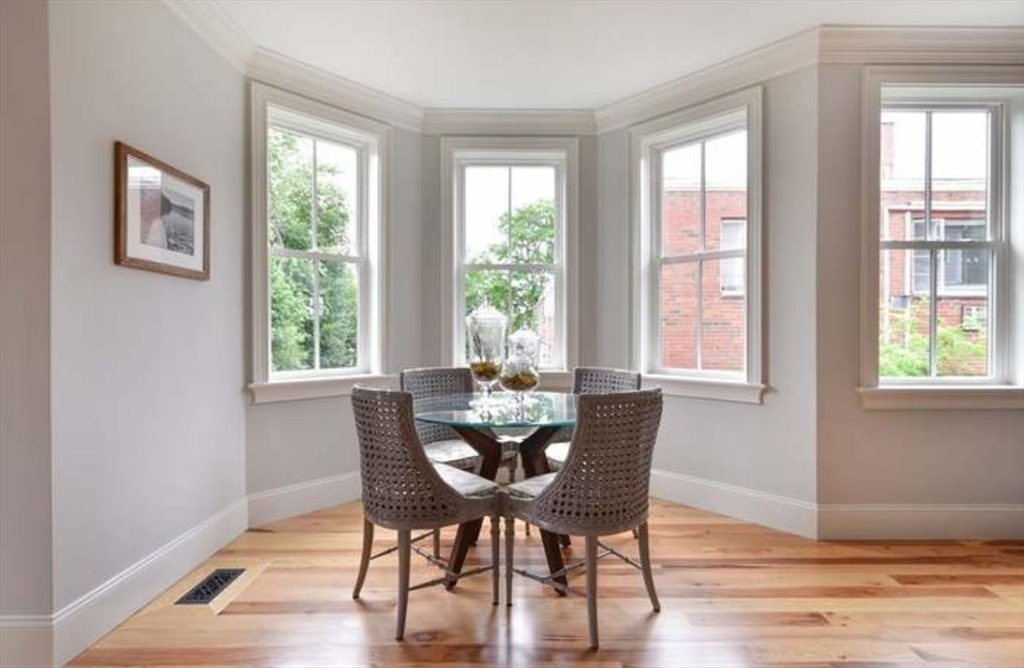 44 Evergreen St # 4