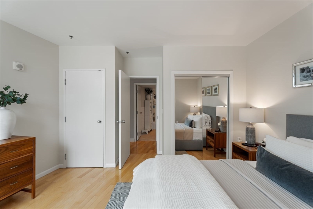 9 W Broadway # 321