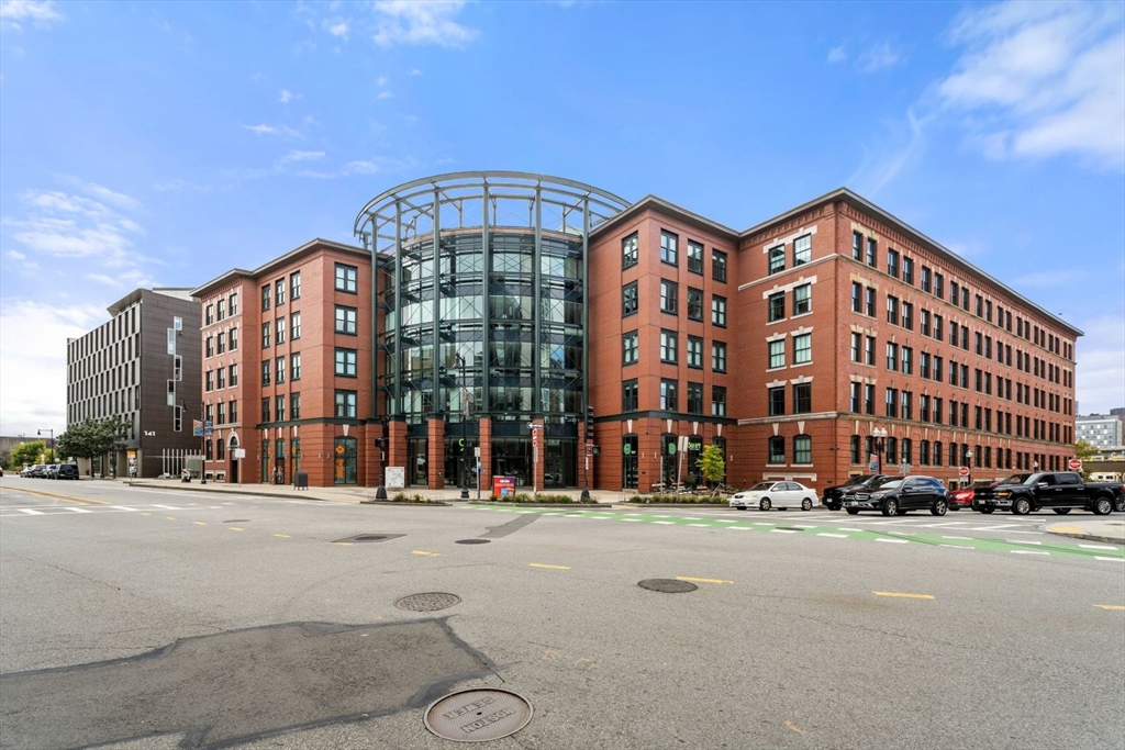 9 W Broadway # 321