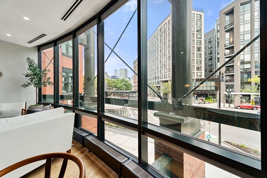 9 W Broadway # 321