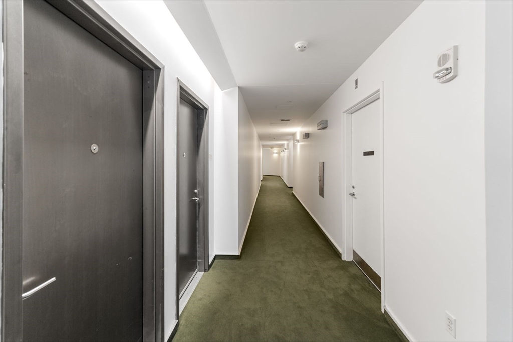 9 W Broadway # 321