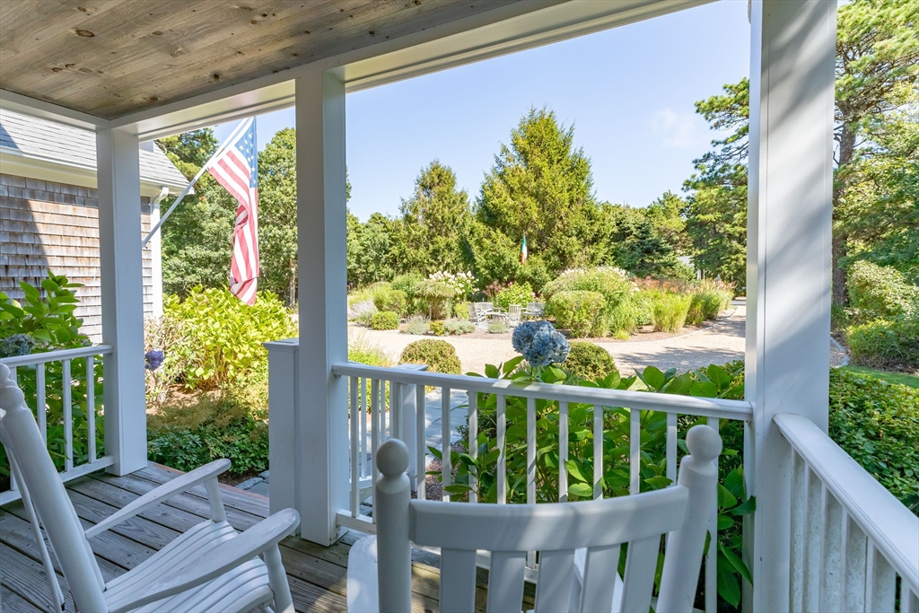 8 Old Dunhams Corner Way