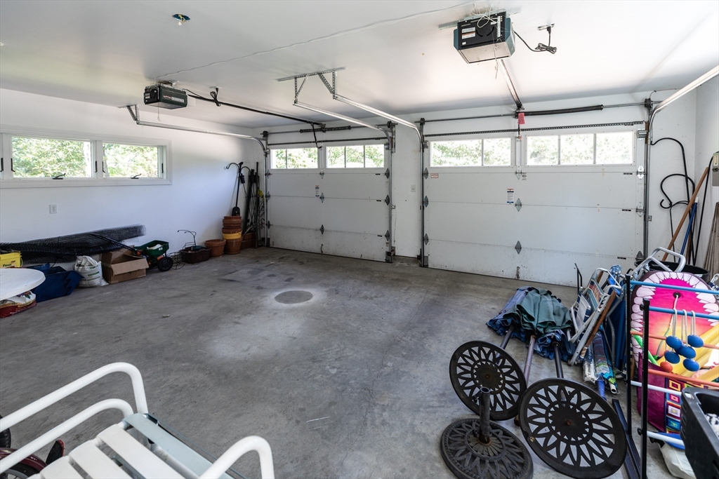 8 Old Dunhams Corner Way