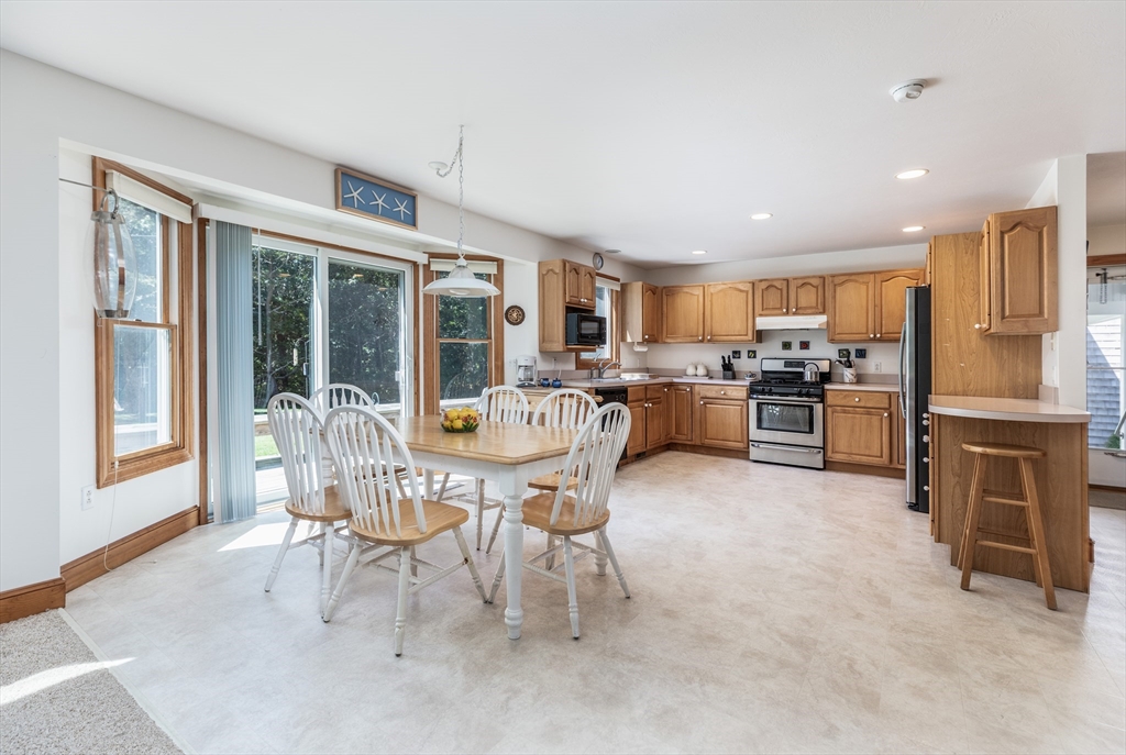 8 Old Dunhams Corner Way