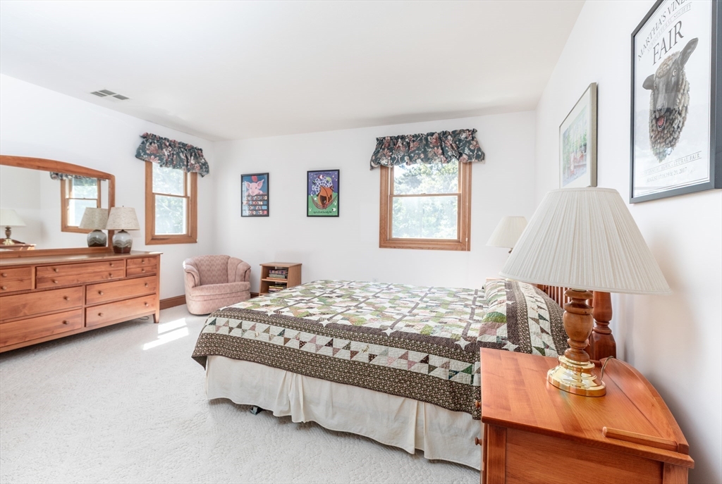 8 Old Dunhams Corner Way