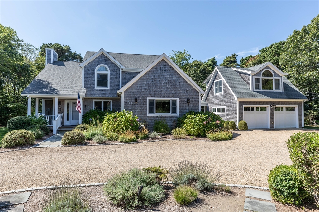 8 Old Dunhams Corner Way
