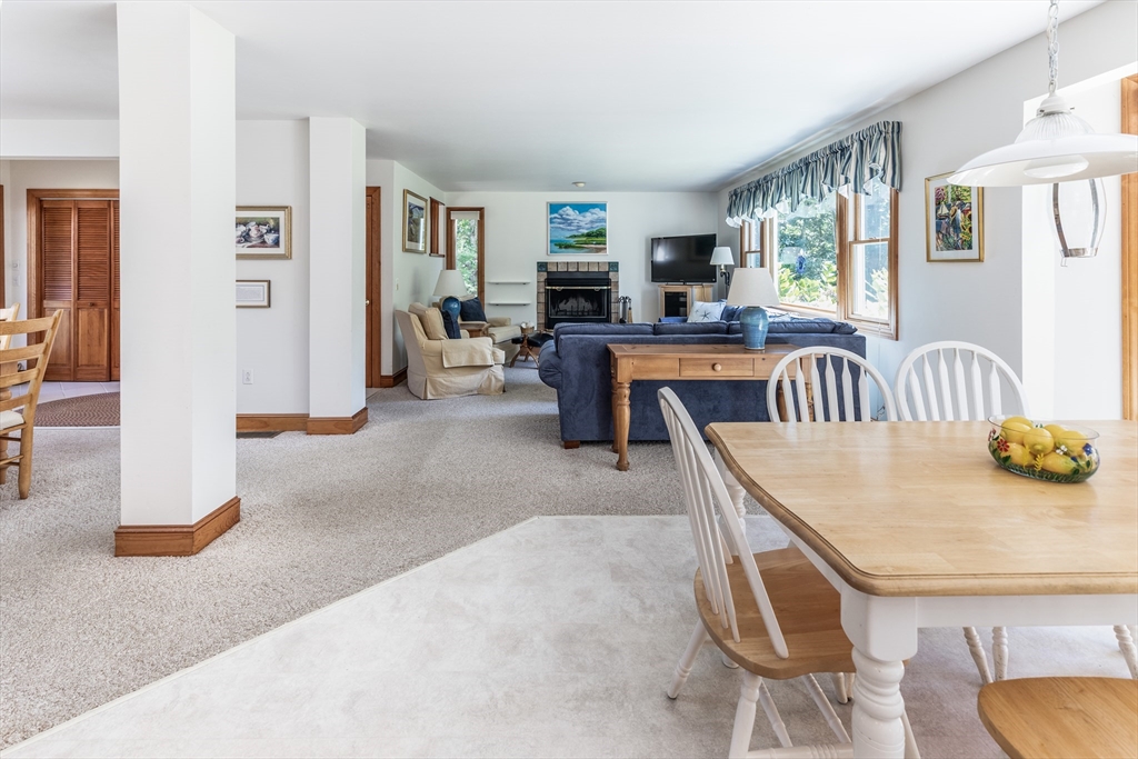 8 Old Dunhams Corner Way