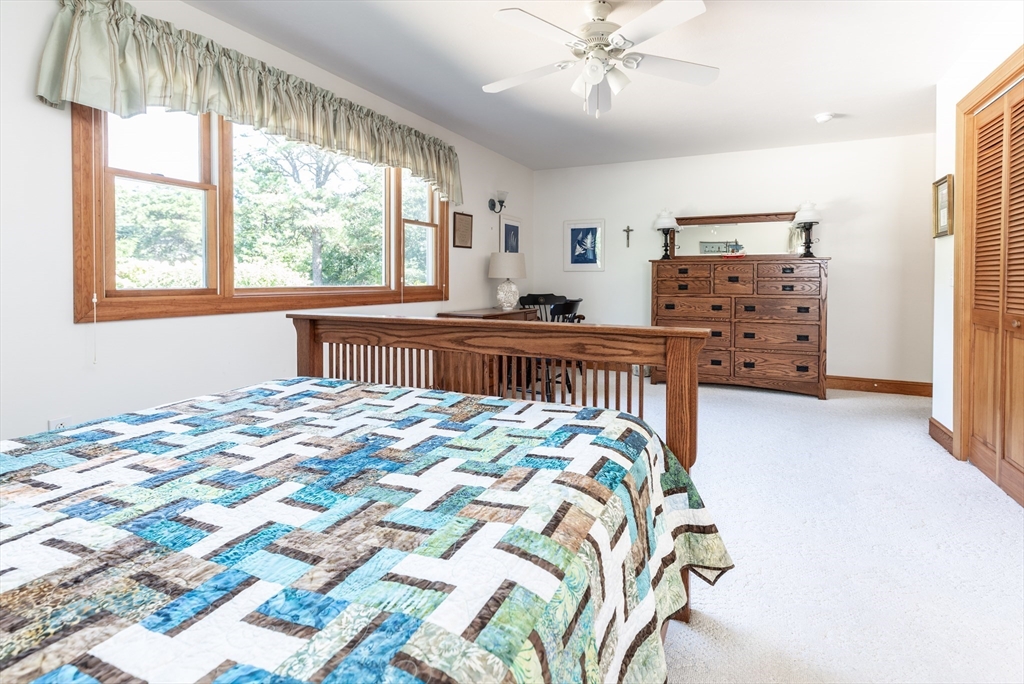 8 Old Dunhams Corner Way