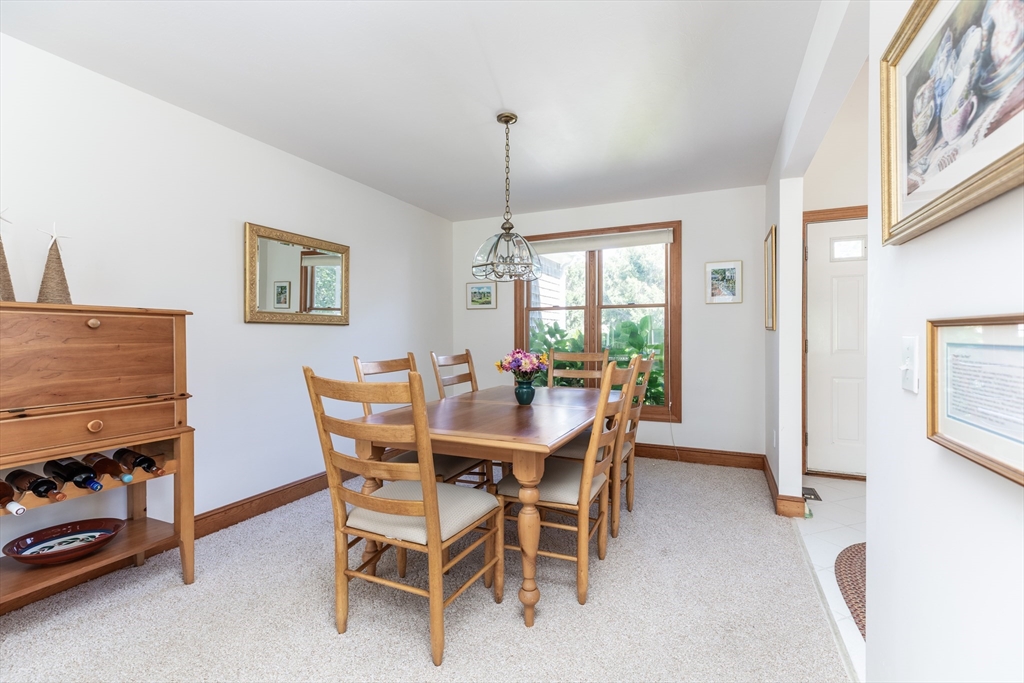 8 Old Dunhams Corner Way