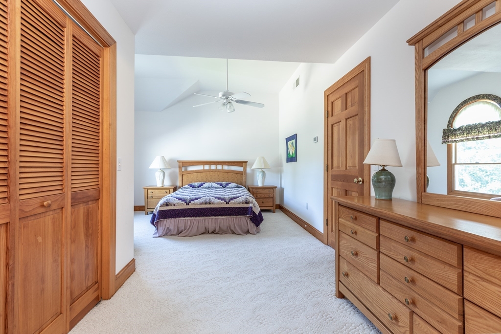 8 Old Dunhams Corner Way