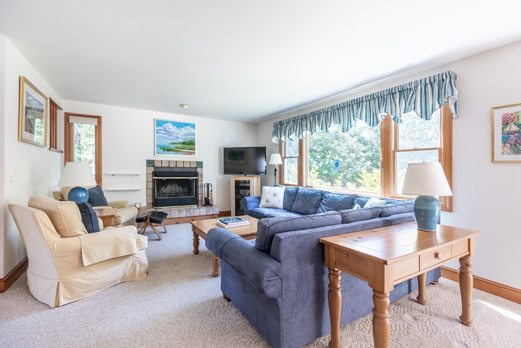 8 Old Dunhams Corner Way