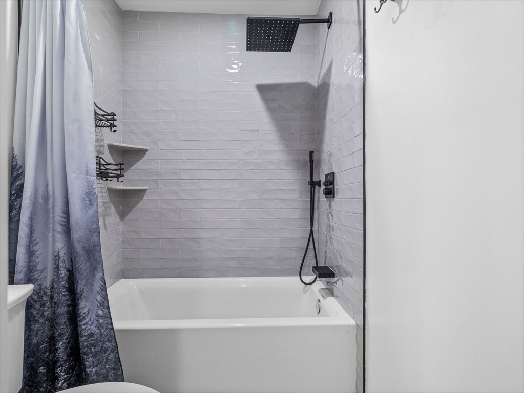 62 Governor Winthrop Rd # 2