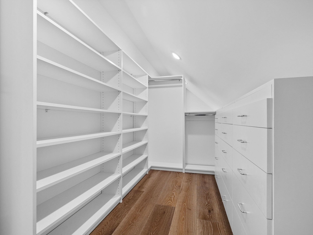 62 Governor Winthrop Rd # 2