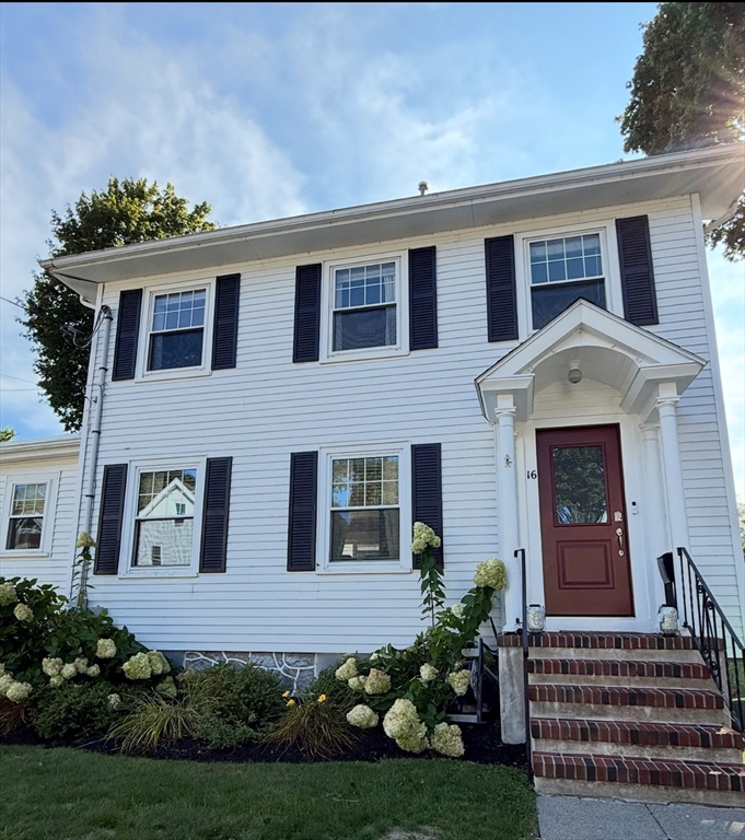16 Alvarado Ave