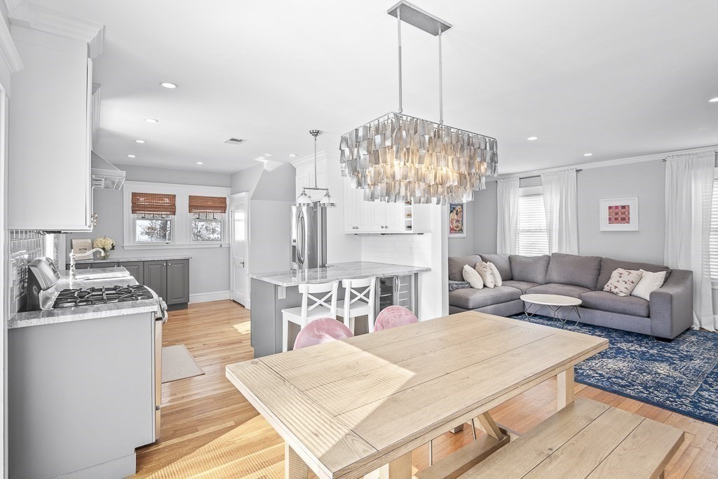 16 Alvarado Ave