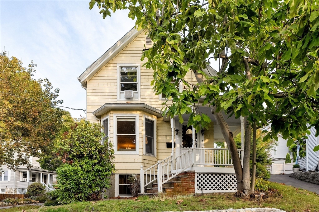 9 Adams Ave
