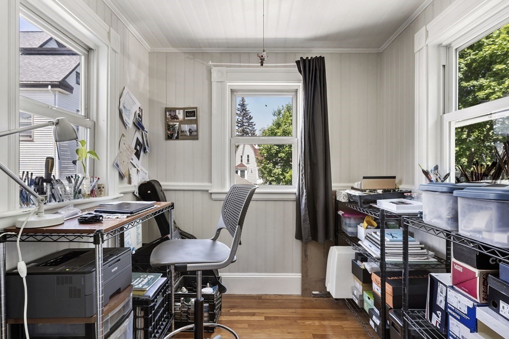 221 Franklin St # 2