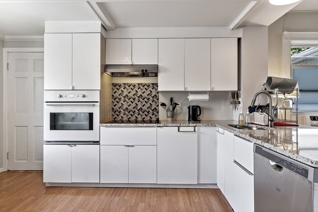 221 Franklin St # 2