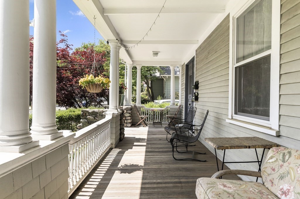 221 Franklin St # 2
