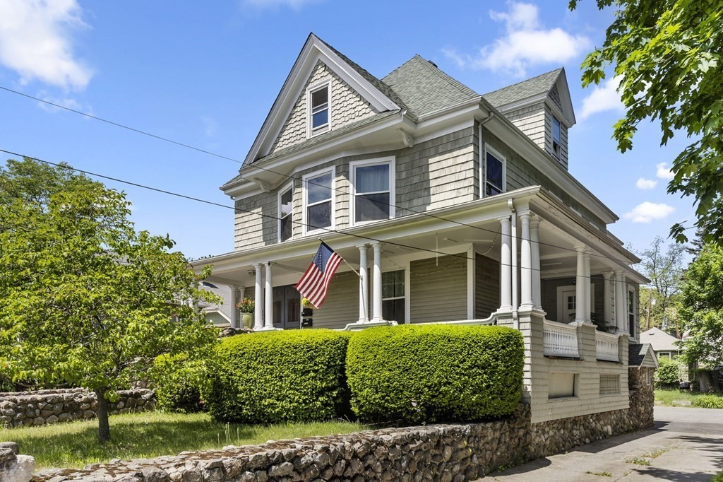 221 Franklin St # 2