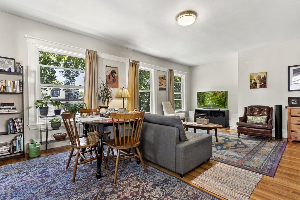 221 Franklin St # 2