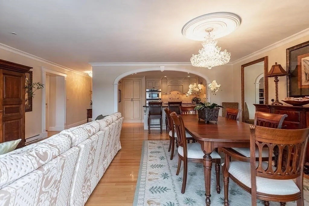 235 Winthrop Street # 3302