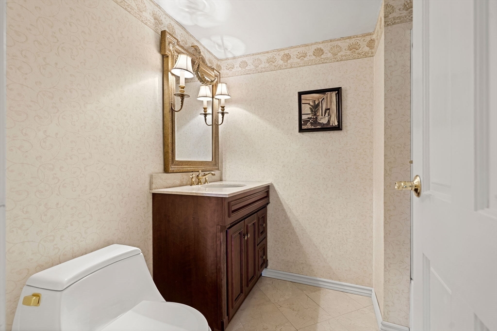 235 Winthrop Street # 3302