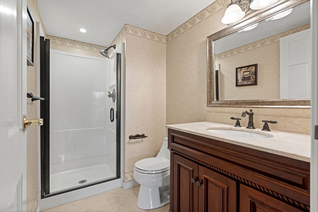 235 Winthrop Street # 3302