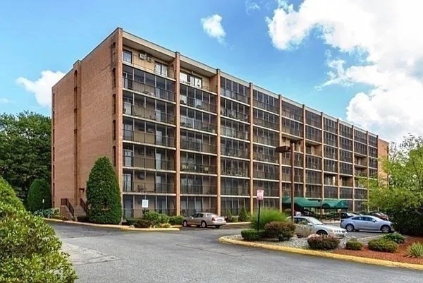 235 Winthrop Street # 3302