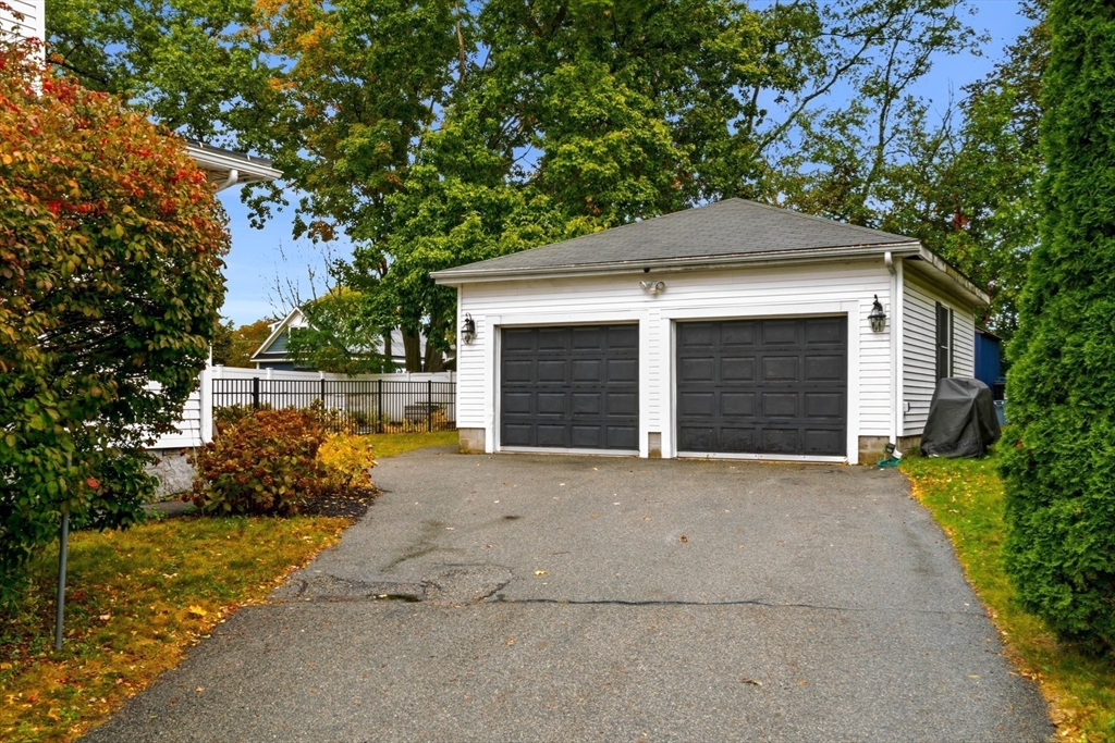 154 Parkview Ave
