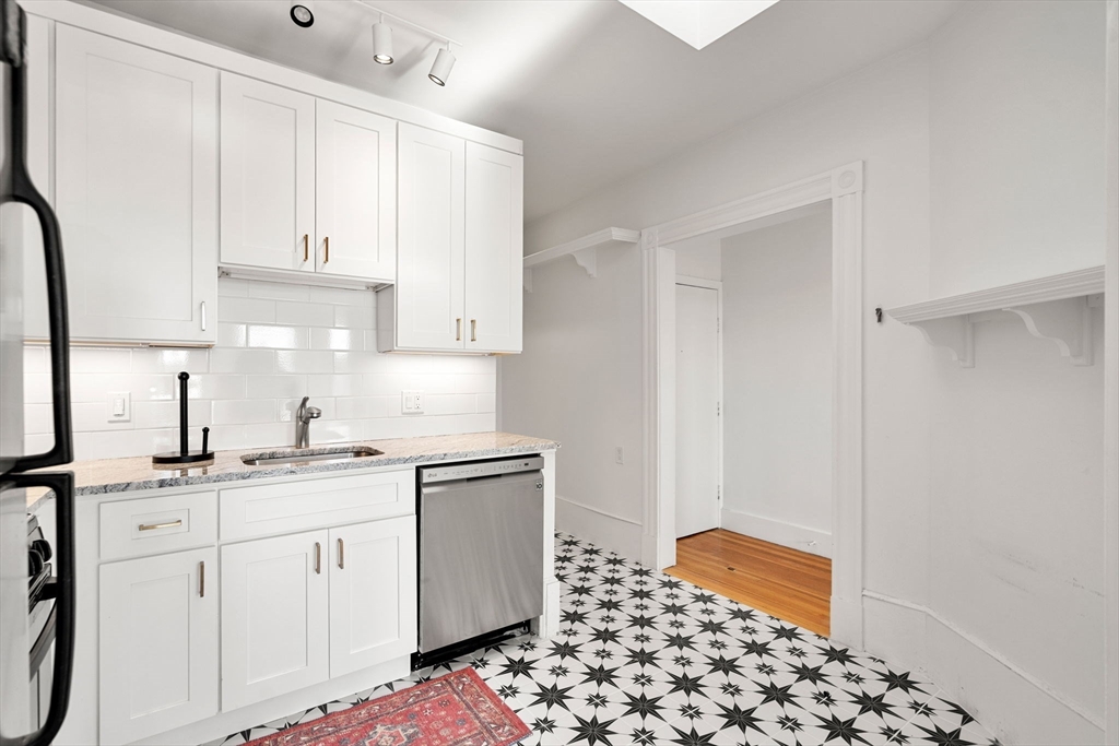 133 Saint Botolph Street # 7